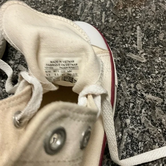 Converse High Tops - Picture 4 of 5